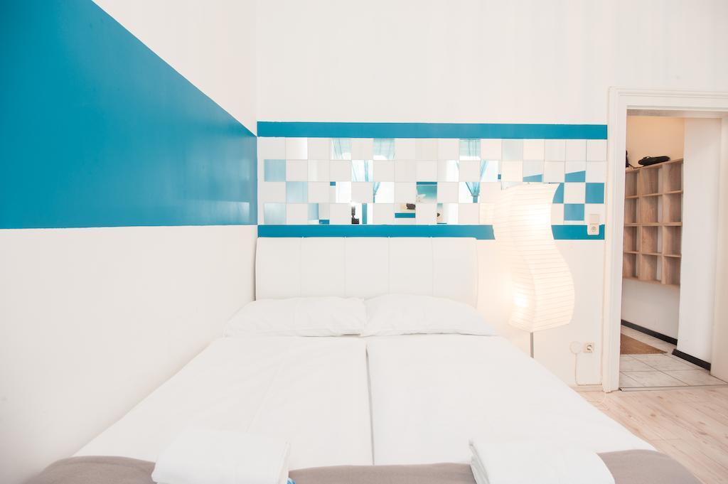 Royal Resort Apartments Westbahnhof Wenen Kamer foto
